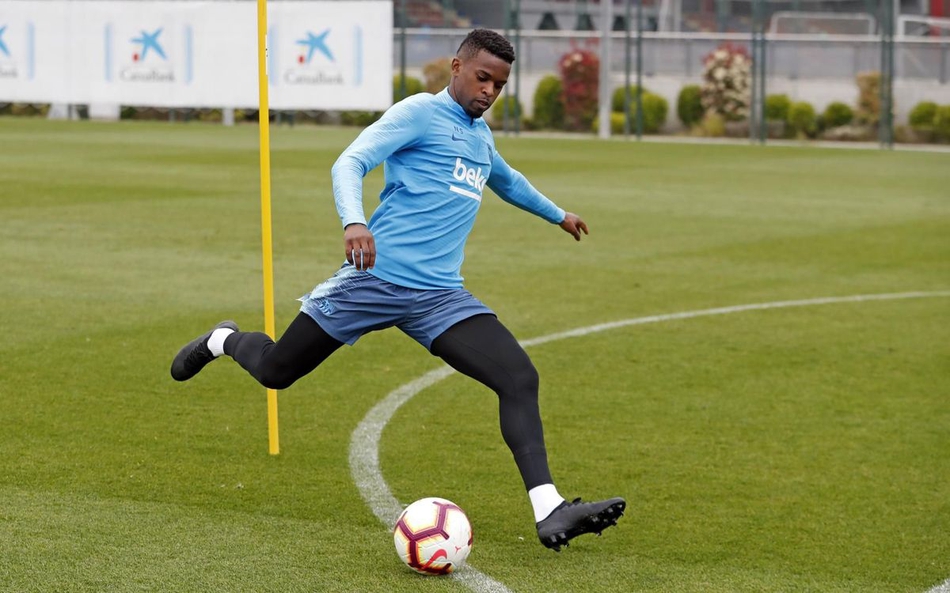 巴萨训练 梅西不在核心是他