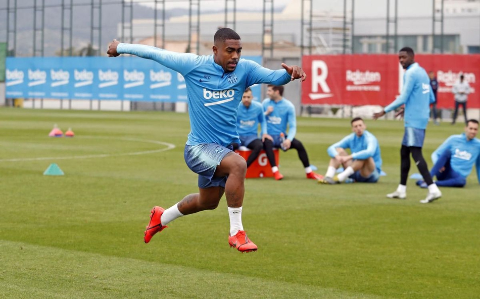 巴萨训练 梅西不在核心是他