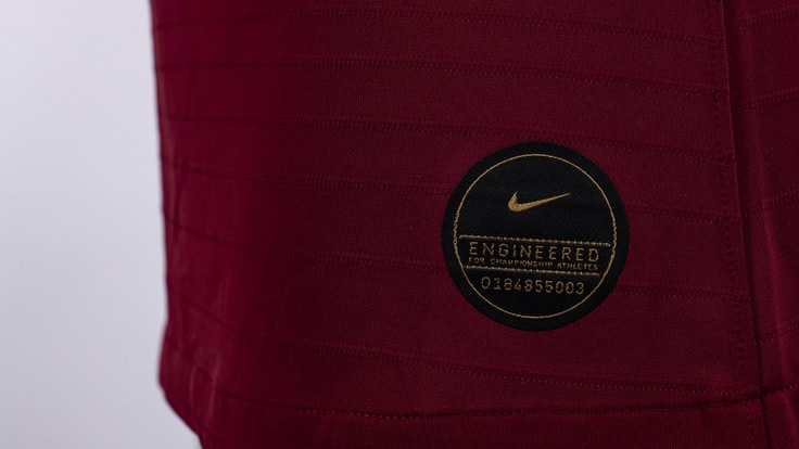 罗马新赛季球衣 1细节霸气