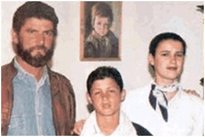 看到此人C罗哭了:他没能见证我的成功