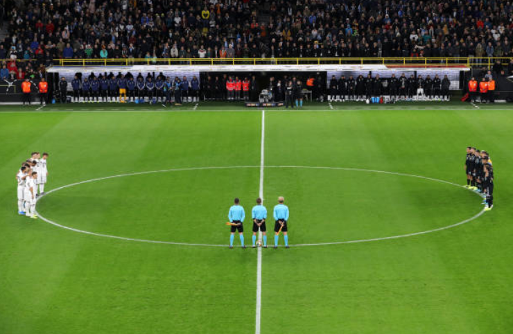 德国大将赛前默哀竟笑出声 想起啥了