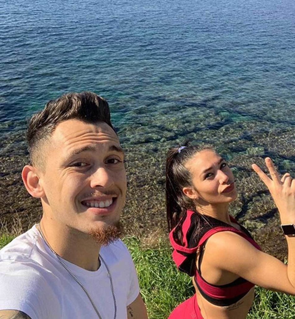 法甲人妻浴室全裸玩自拍