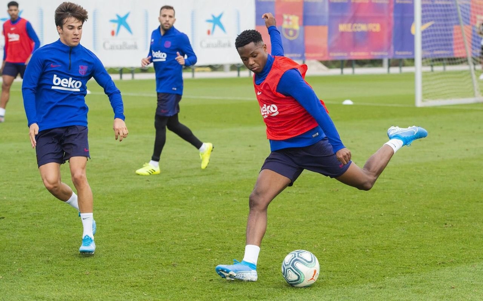 巴萨这两大天才加起来只有35岁