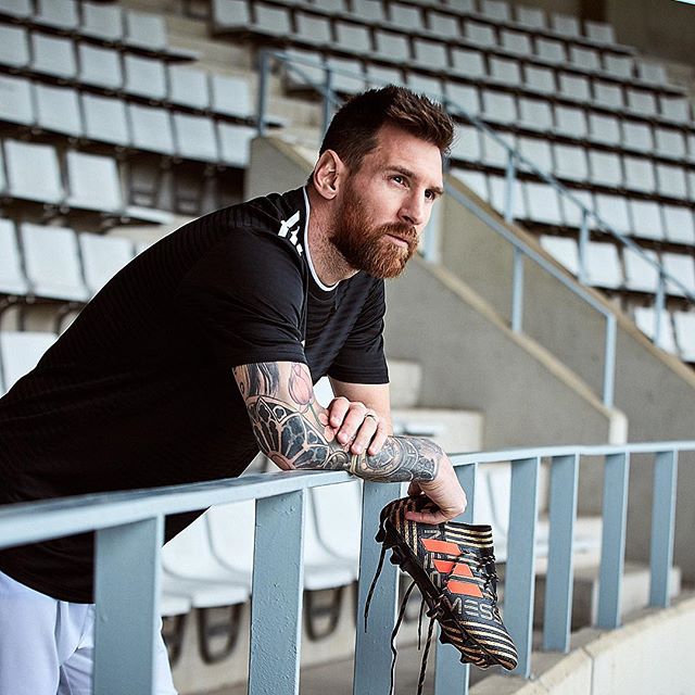 这些年广告中的梅西 哪张最帅