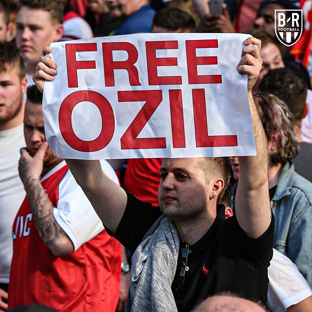 阿森纳遭吐槽:小丑埃梅里 放了厄齐尔吧