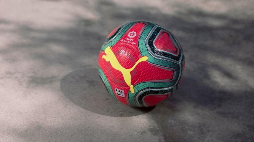 西甲公布冬季用球 红配绿大花袄色