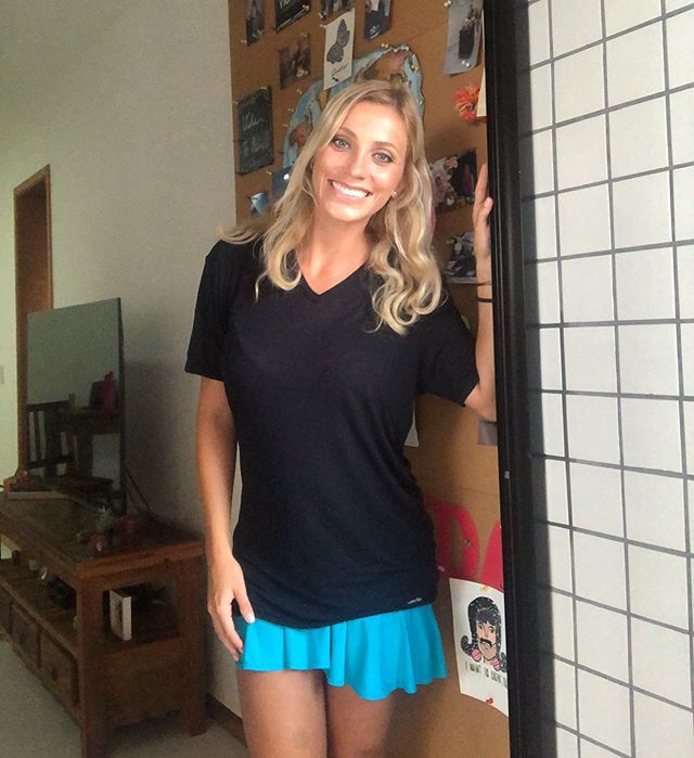 美女裁判火了 调戏球员 恋爱的感觉