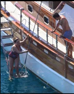 英超一代女神现在竟胖成了大妈