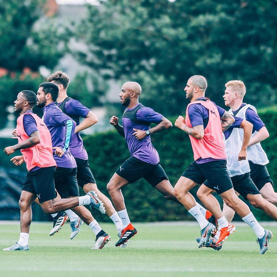 曼城来华航班取消 中国行延期