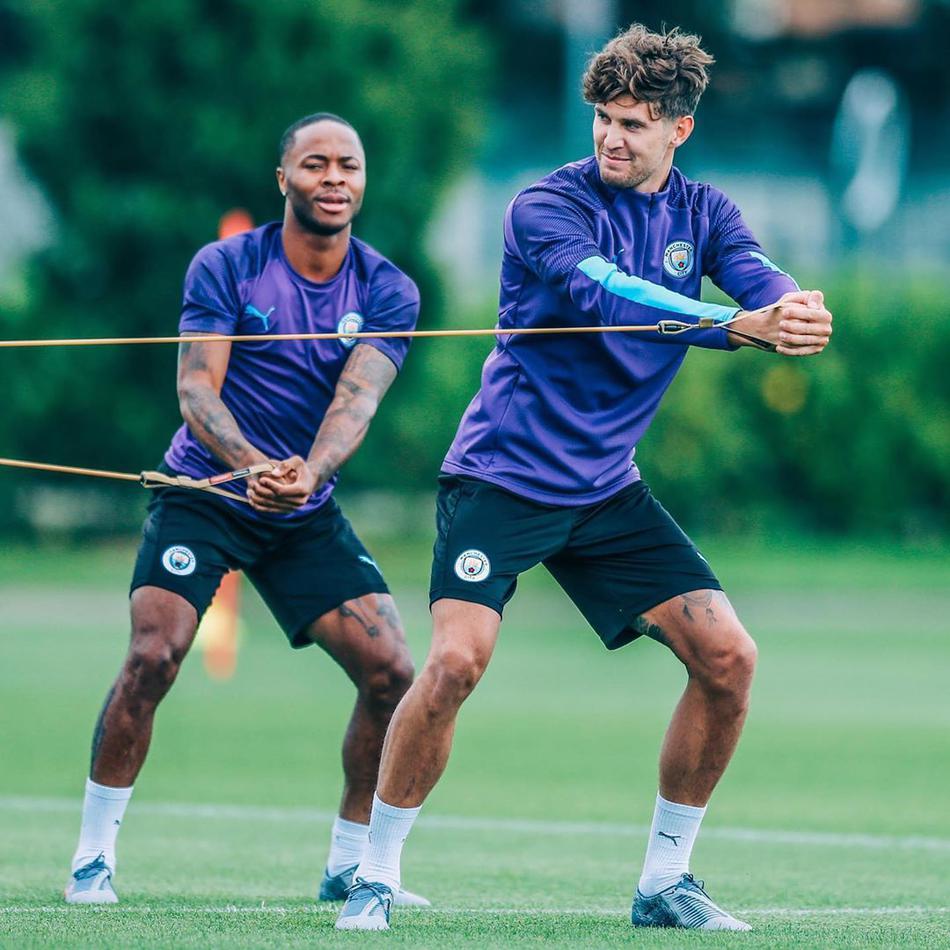 曼城来华航班取消 中国行延期