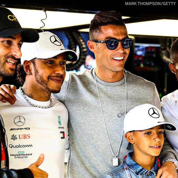 C罗观看F1合影汉密尔顿