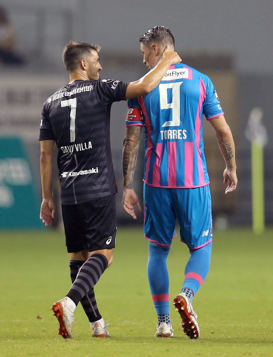 再见金童！托雷斯完成退役战 正式挂靴