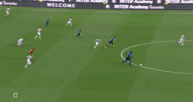 卢卡库国米惊艳首秀!曼联扎心了