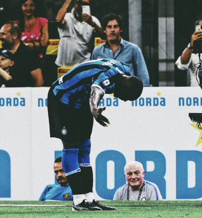 卢卡库国米惊艳首秀!曼联扎心了