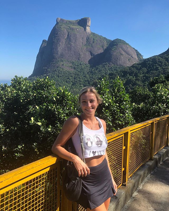 美女裁判火了 调戏球员 恋爱的感觉