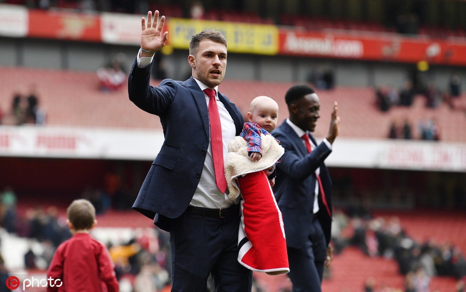 再见枪手！拉姆塞泪别阿森纳