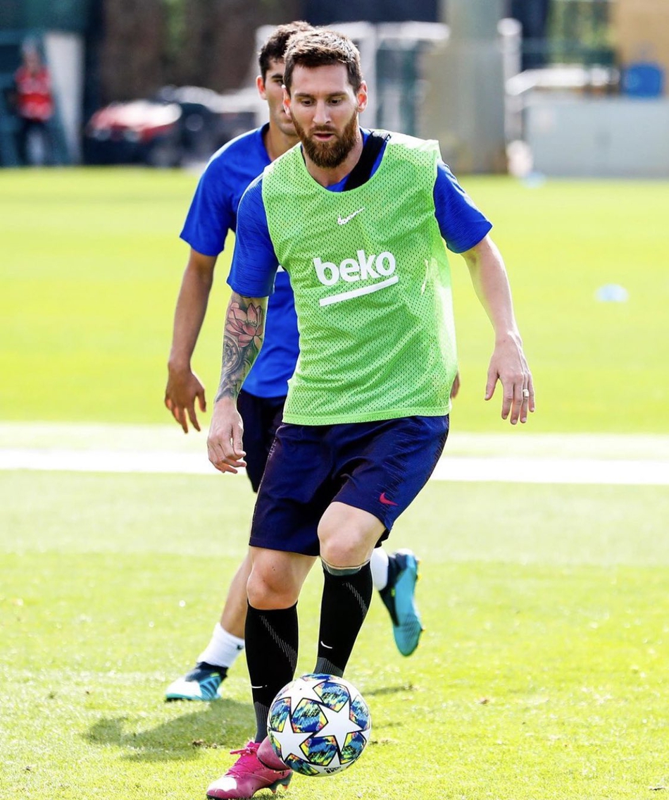 梅西回归巴萨合练 欧冠有望复出