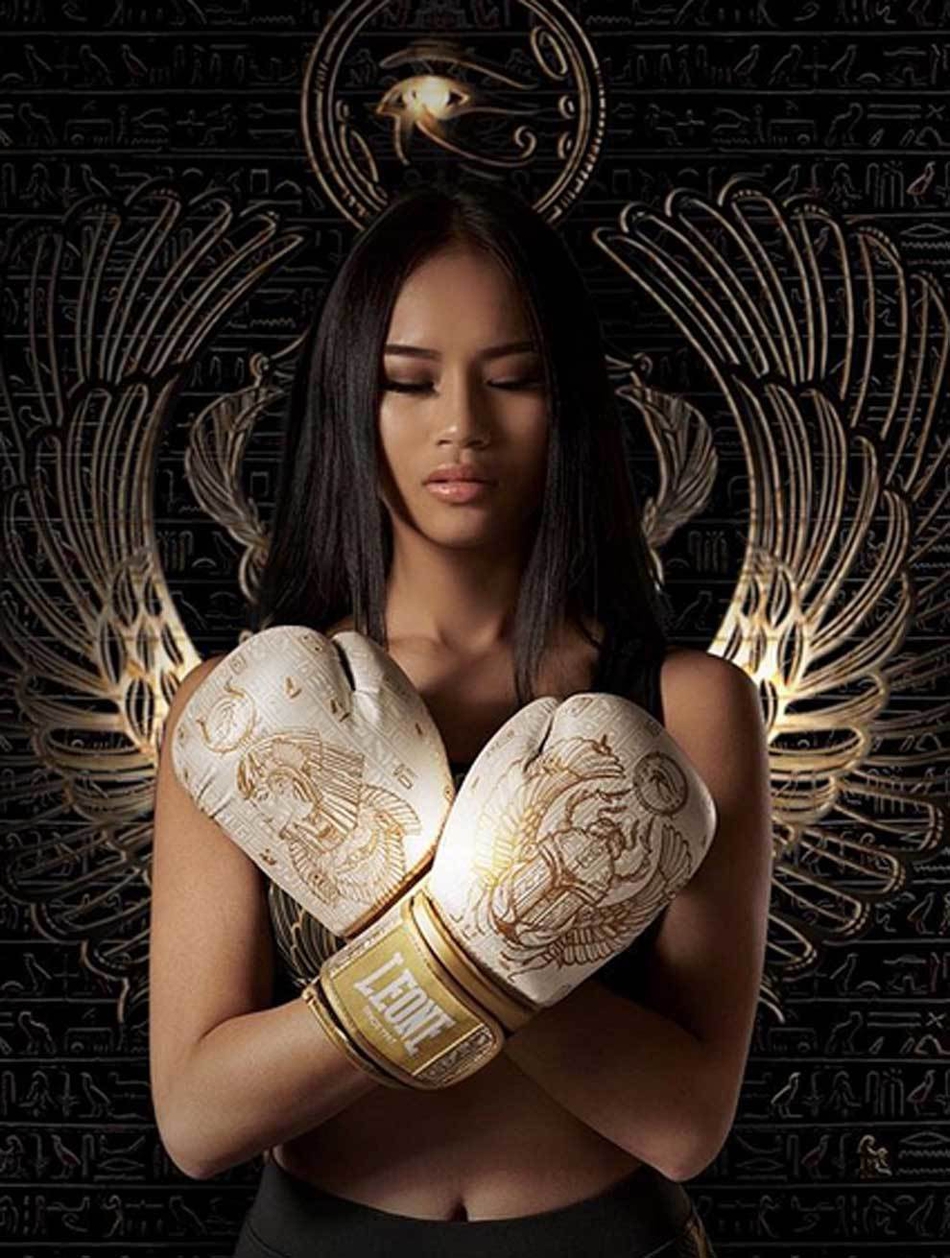 喷血!英超新援性感女友 还是泰拳冠军