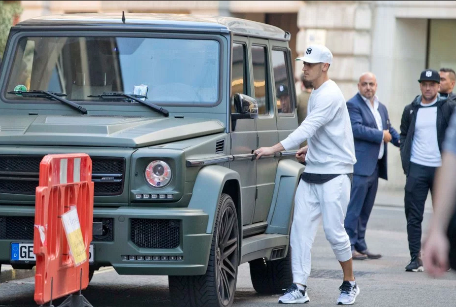 3、奔驰大G 9.12万镑起