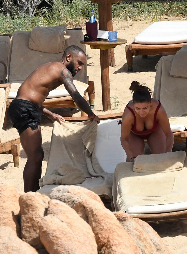 阿森纳神锋沙滩私会神秘波霸