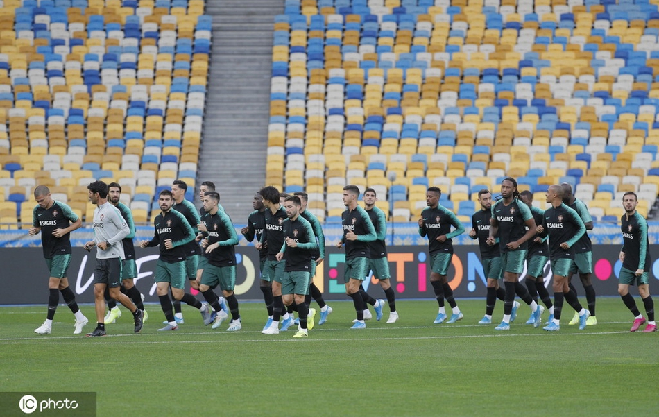 C罗备战冲击职业生涯700球