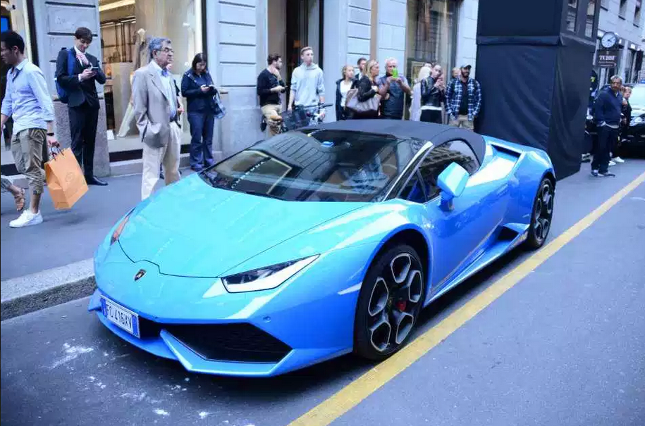 6、兰博基尼HURACAN SPYDER 19.9万镑起