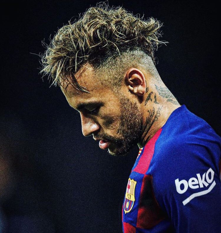 内马尔真要回巴萨了？球迷花式P图