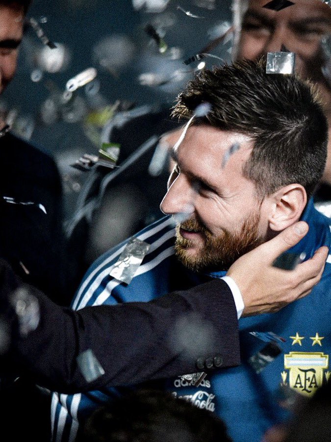 从男孩到男人 祝梅西32岁生日快乐