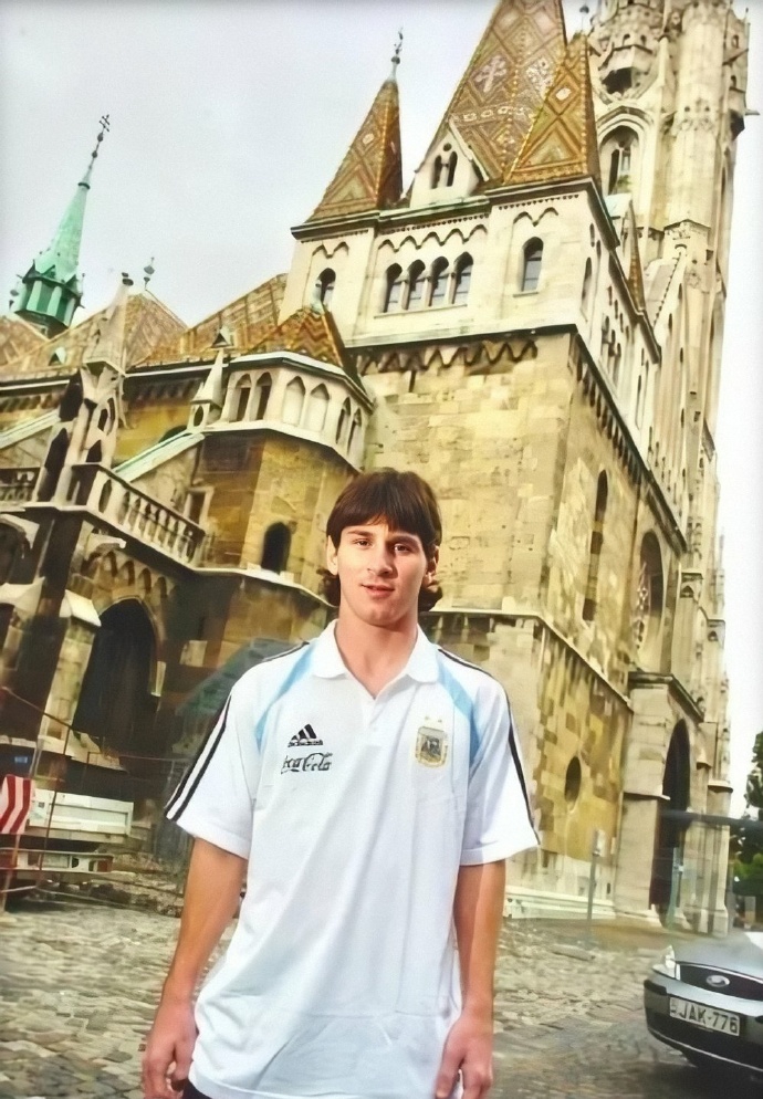 005GBa1lly1g39zakyxgbj30rr13znca