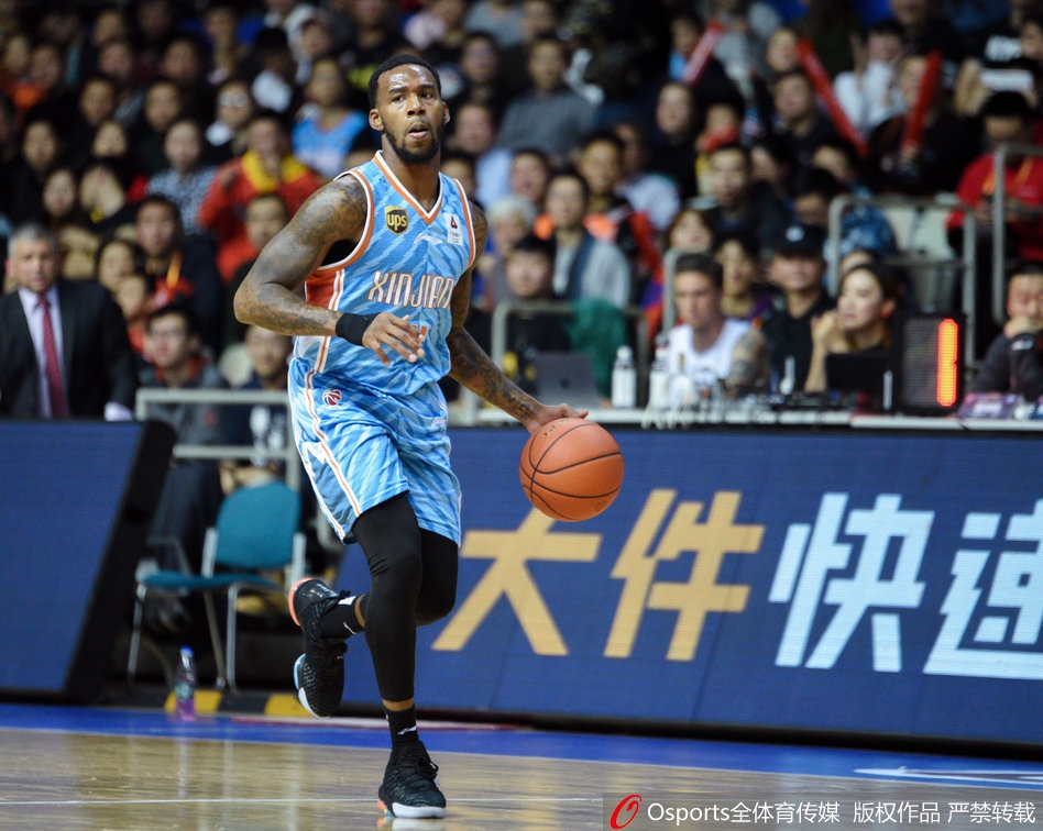 CBA第13轮：上海105-95新疆