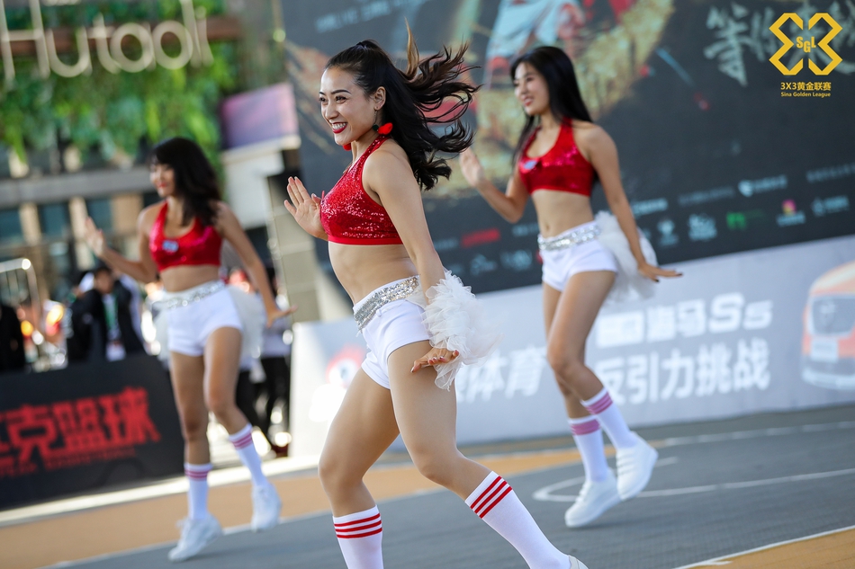 黄金联赛全国赛啦啦队热舞助威