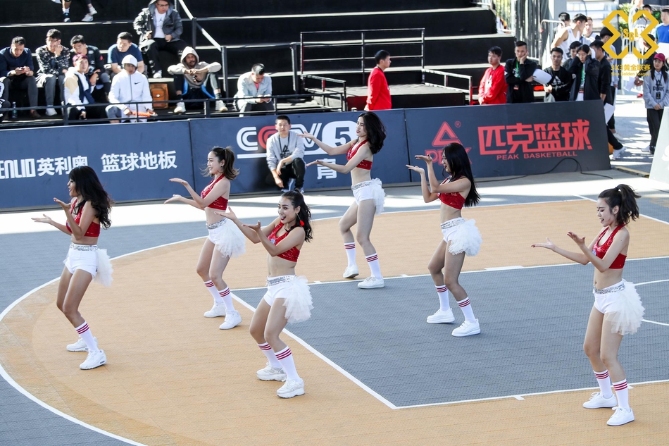 黄金联赛全国赛啦啦队热舞助威