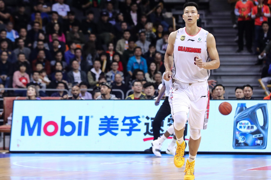 四分之一决赛：广东137-108肯帝亚