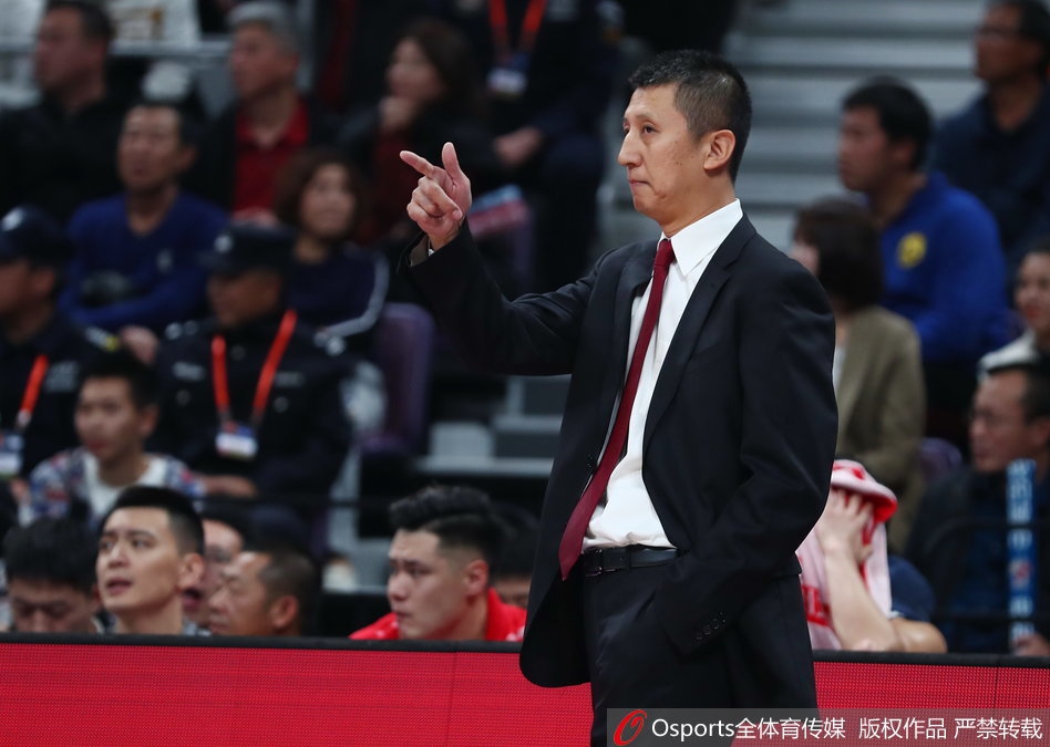 CBA第1轮:辽宁113-92山东