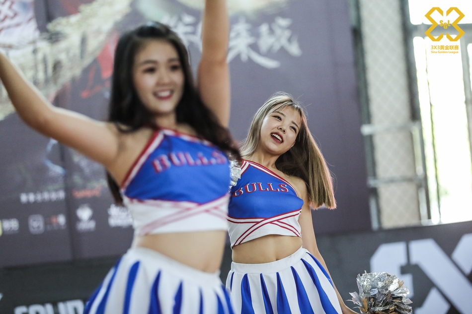 黄金联赛啦啦队性感热舞