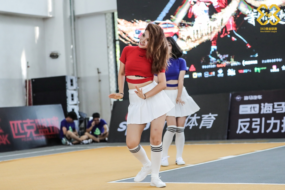 黄金联赛啦啦队性感热舞