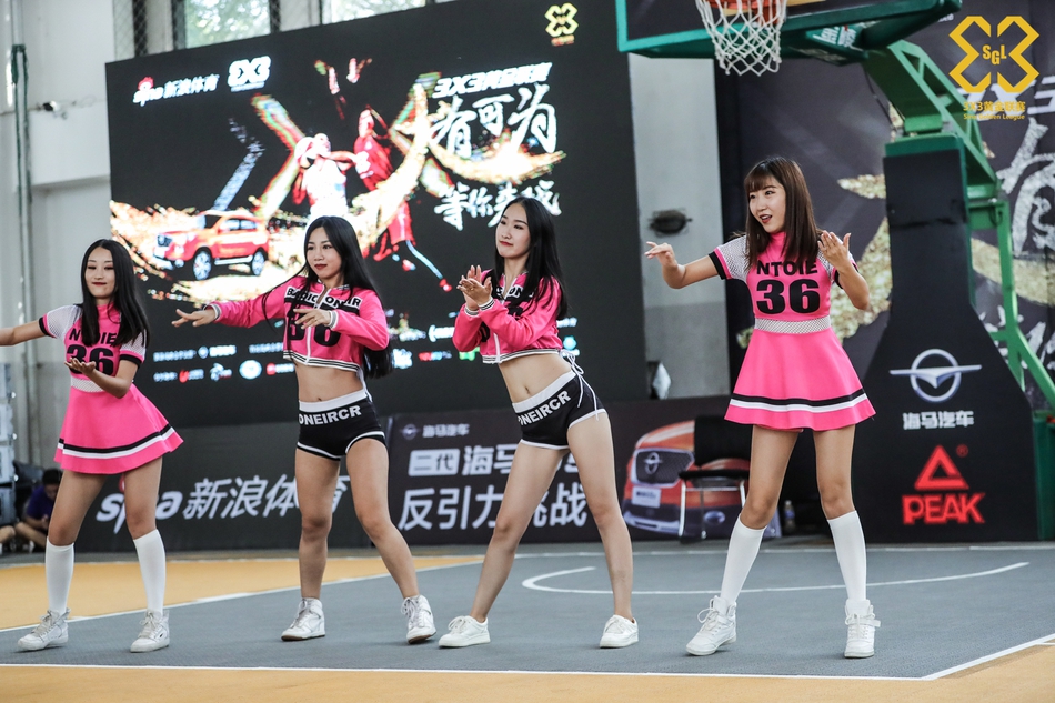 黄金联赛啦啦队性感热舞