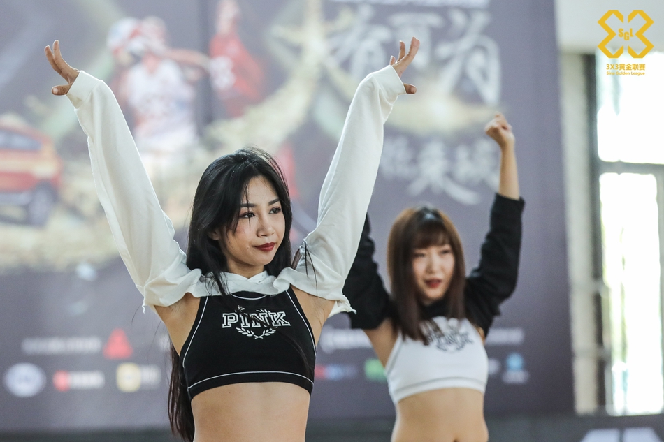 黄金联赛啦啦队性感热舞