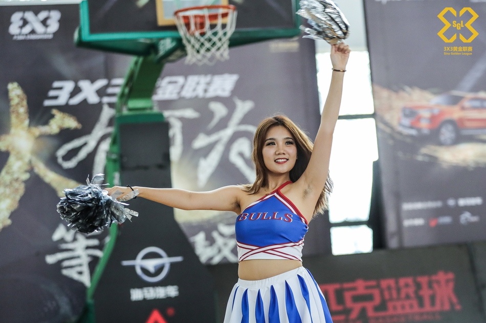 黄金联赛啦啦队性感热舞