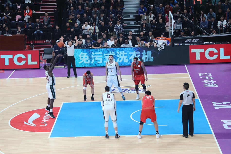 CBA第1轮:辽宁113-92山东