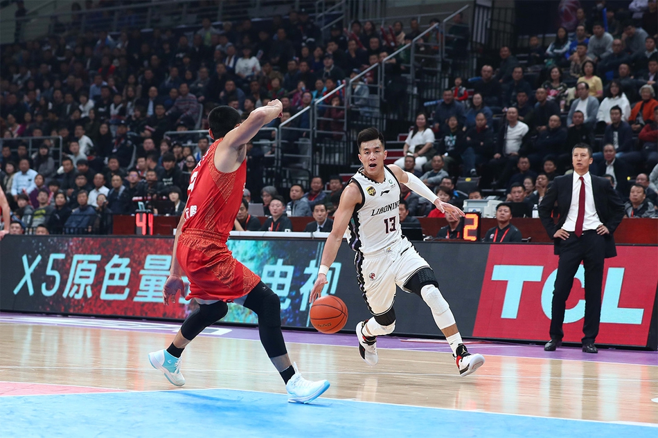 CBA第1轮:辽宁113-92山东