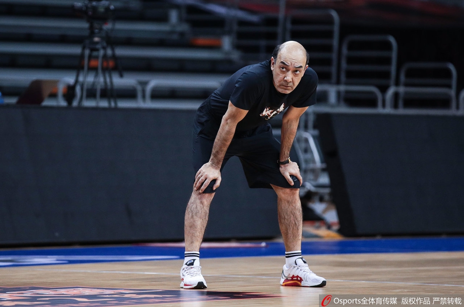 总决赛G2 新疆队备战训练