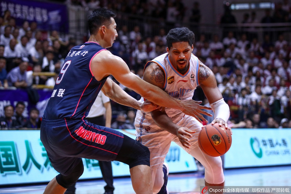 总决赛G4：新疆vs广东