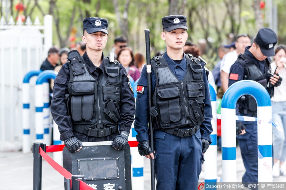 总决赛G4：新疆主场安保人员严阵以待