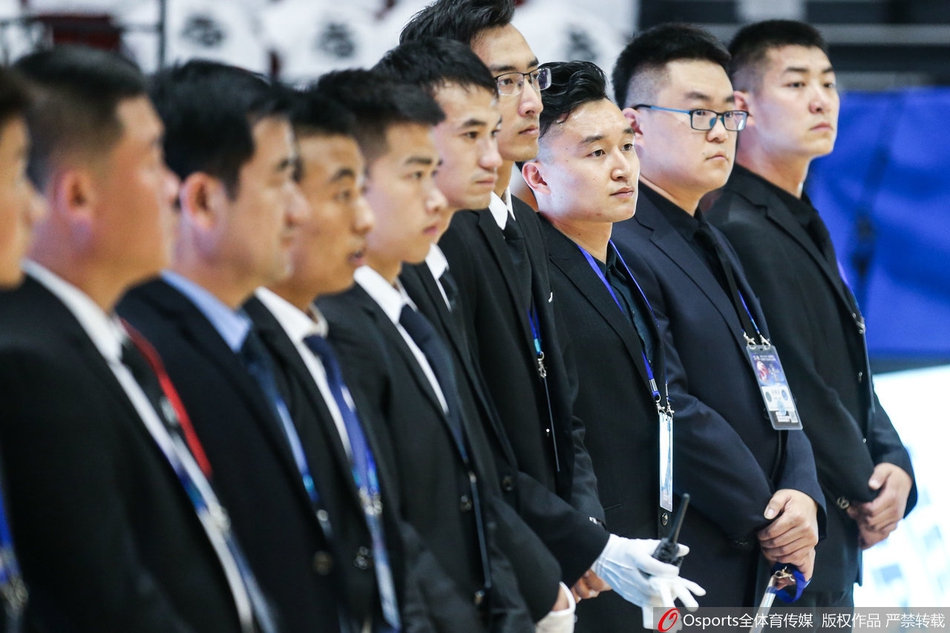 总决赛G4：新疆主场安保人员严阵以待