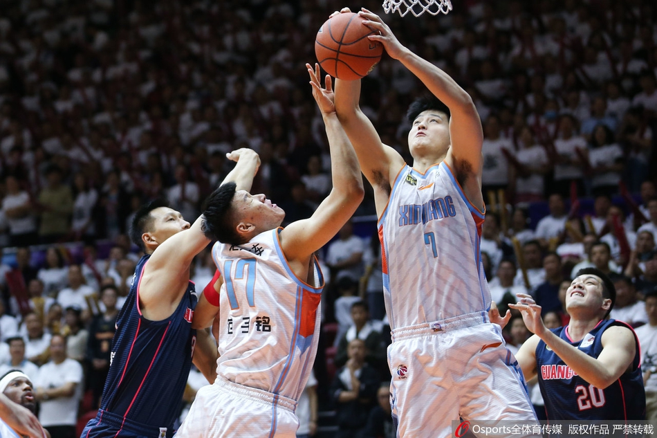 总决赛G4：新疆vs广东