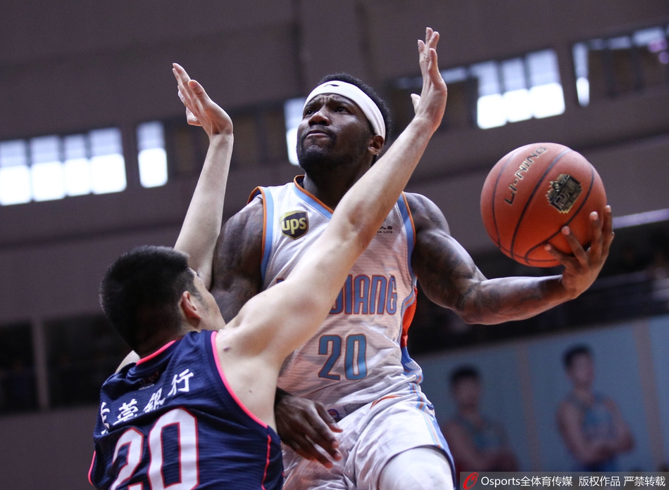 总决赛G4：新疆vs广东