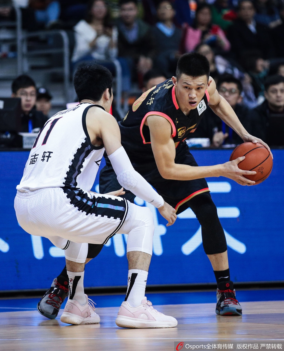 CBA第45轮:广东vs辽宁