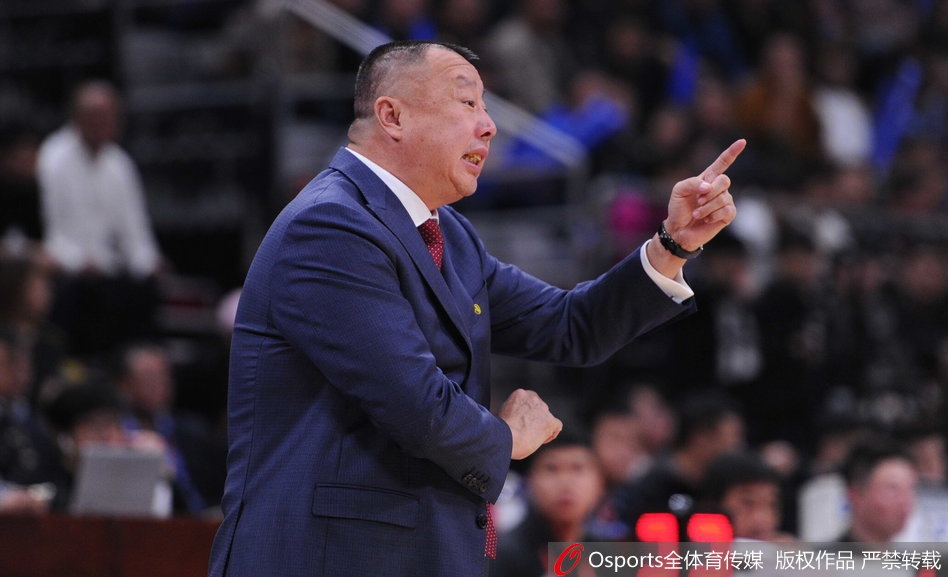 CBA第1轮:辽宁113-92山东