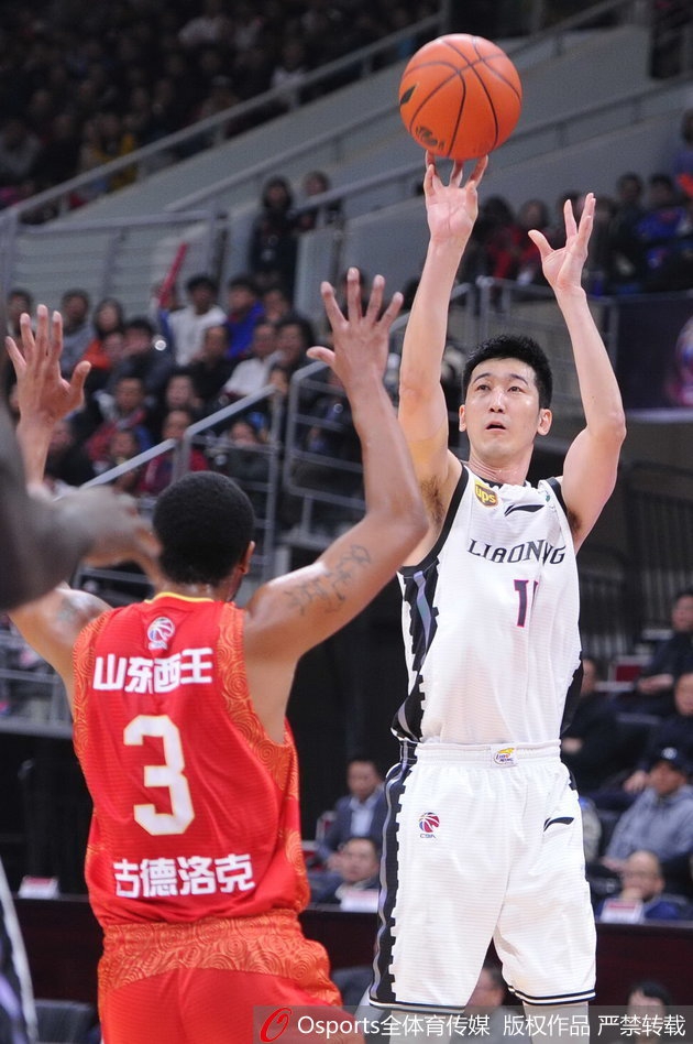 CBA第1轮:辽宁113-92山东